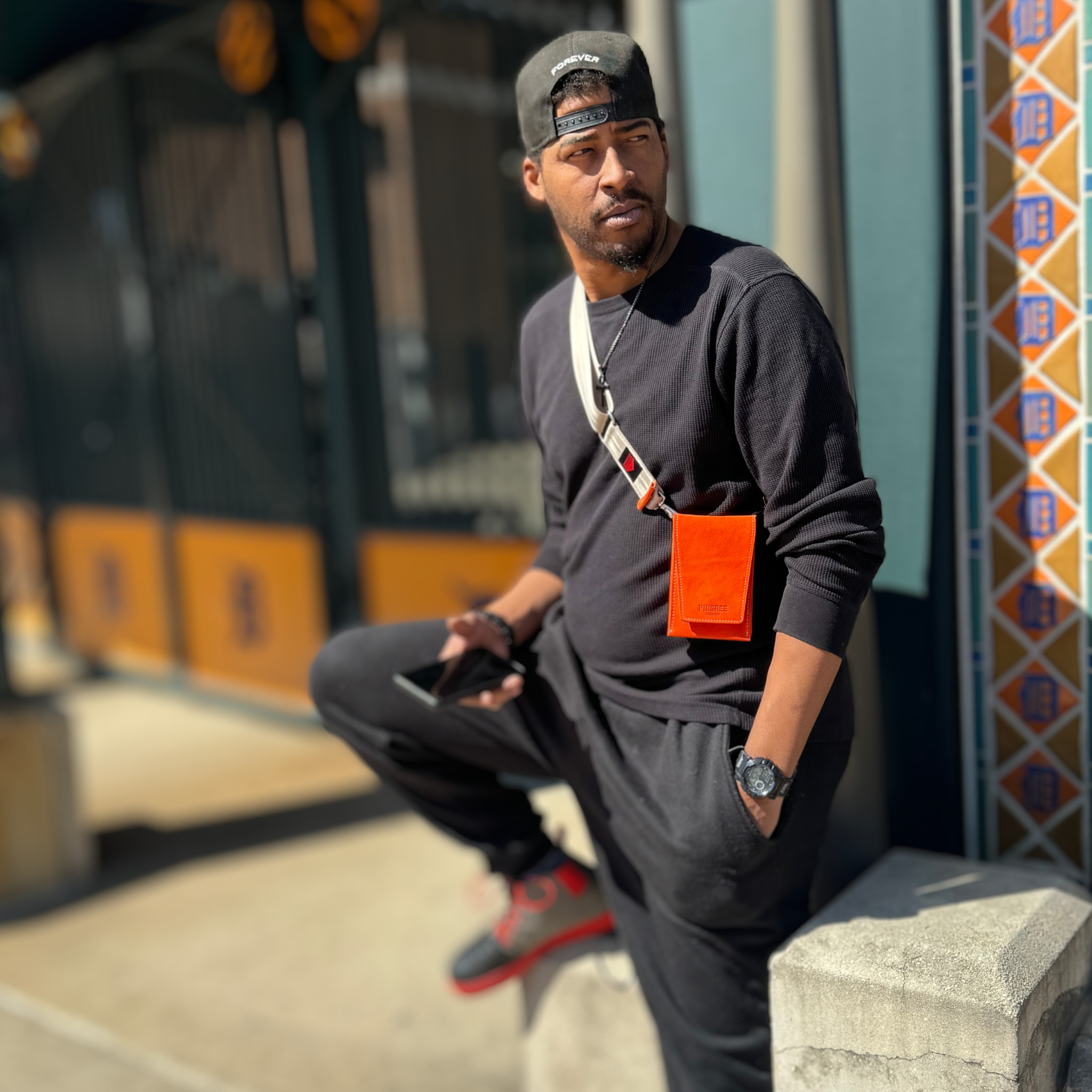 Motown Venue Bag - Seatbelt Strap