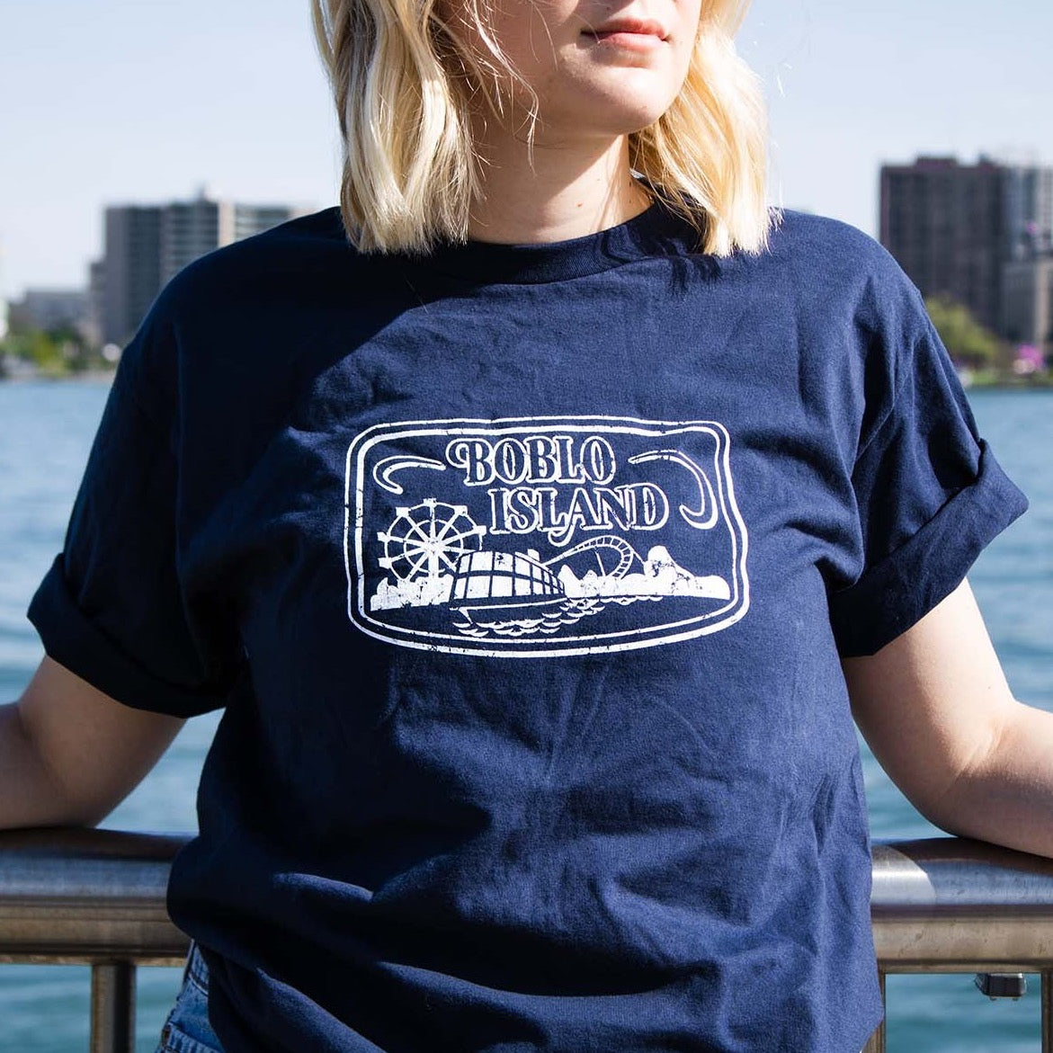 Mens Boblo Island T-shirt (Navy)